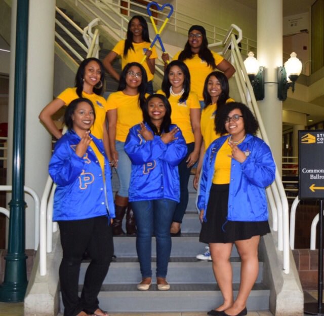 AmbitiousSweety's tweet image. SWEET SYMPHONY IS ONE!!! 💛💙🐩✨🙌🏾 #ALIFETIMETOGO #itAintEZ