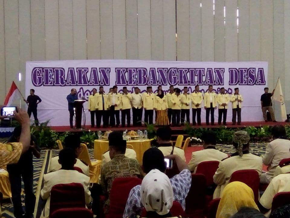 Apdesisulsel's tweet photo. Selamat menjalankan amanah @Apdesisulsel @AyuChie01 @AIhwanUsman @punagaya @EkoSandjojo https://t.co/cVh5OxI9dB