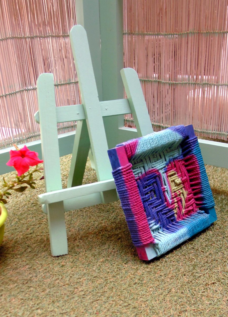 sunividh's tweet image. #BuddhaofJoy #pastelcolors #Cottonthreads #gardenview #woodenframe #tabledecor #sunividh #easel