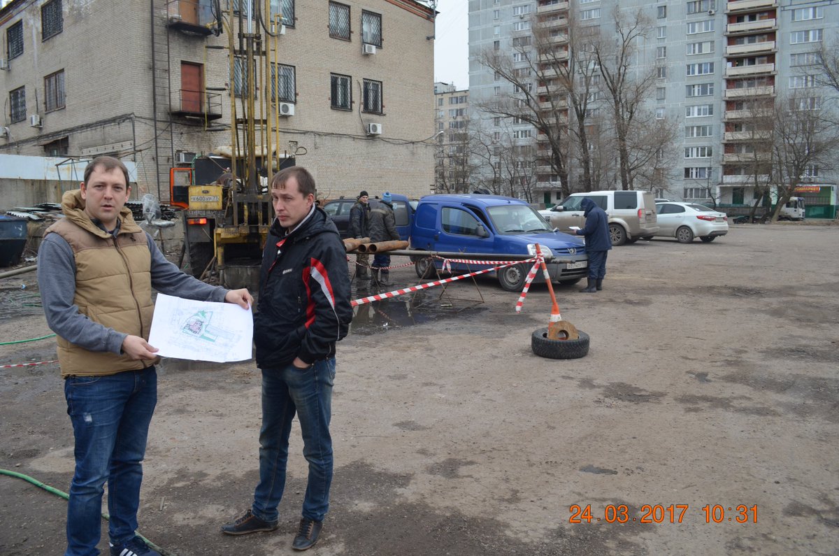 slawa2004's tweet photo. #ЕфимовВячеслав на строительной площадке музыкальной школы. https://t.co/72Tx95DRNX