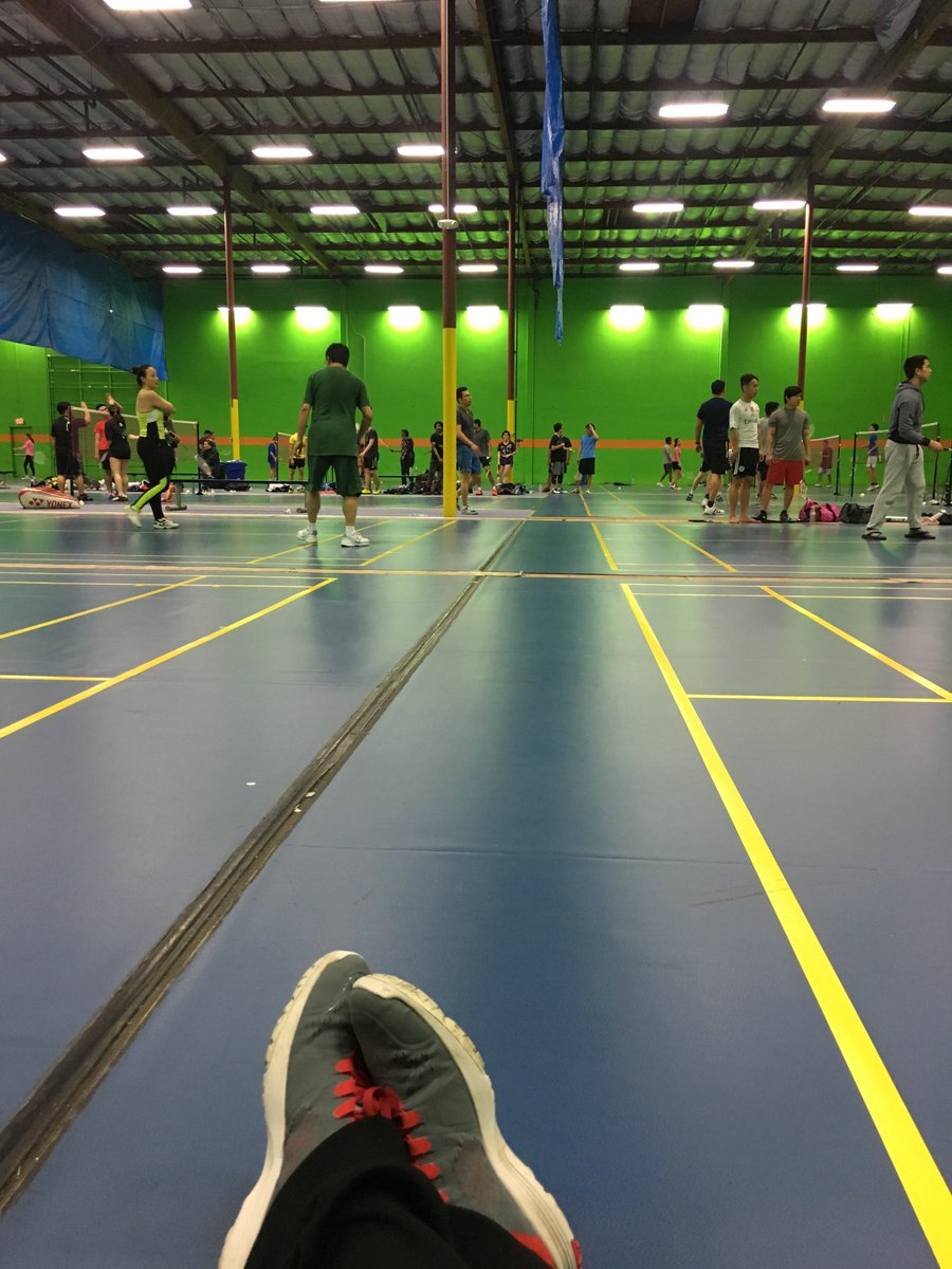 mohsinkhawas's tweet photo. 🏸 👊🏻. So many new faces today. Many Desi'S #Cali #BingTang https://t.co/p9NeM67dNH