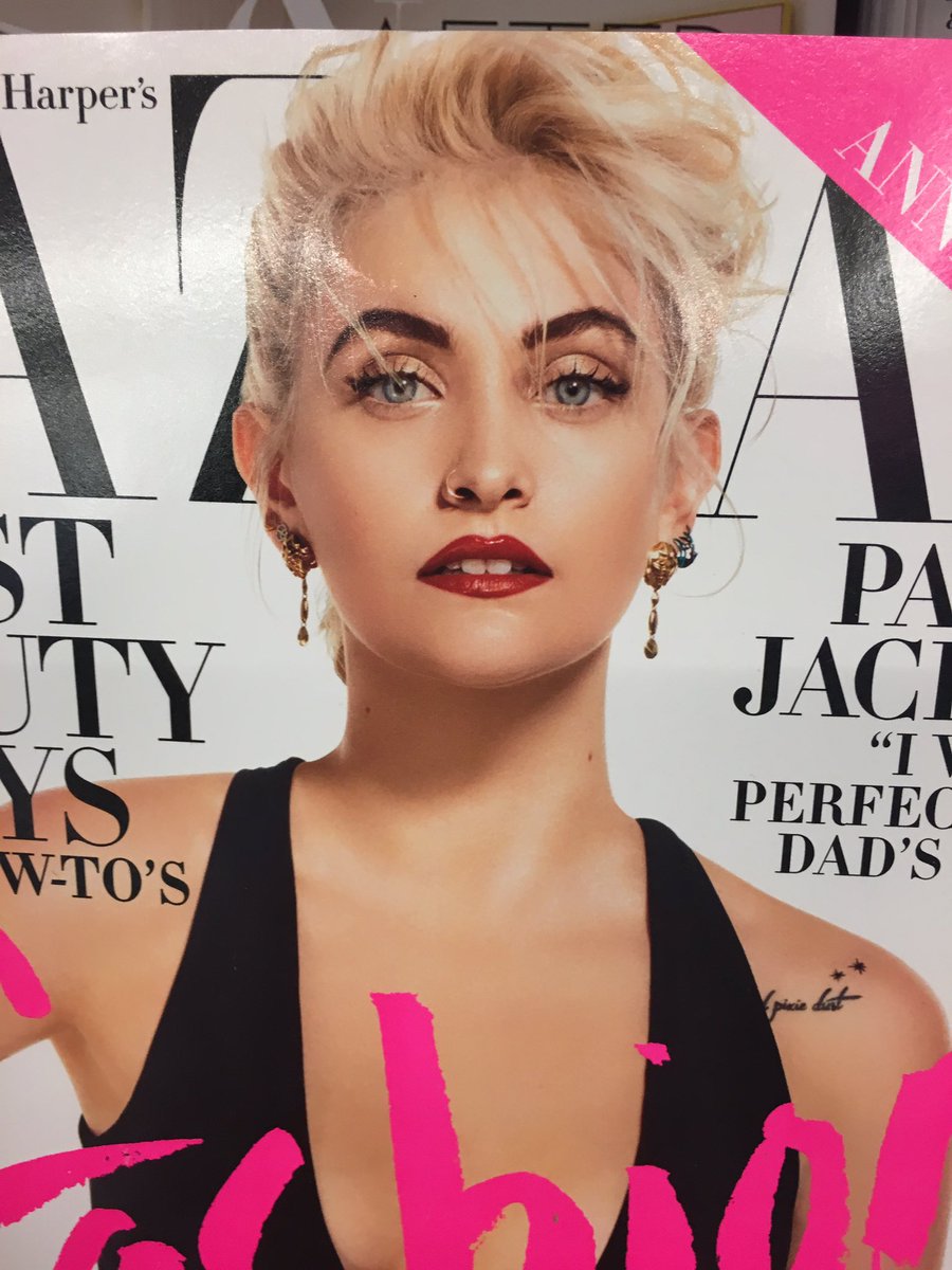 How can the daughter of the #KingofPop not be related to the #QueenofPop and still look soooo alike? #PopRoyaltyTangle