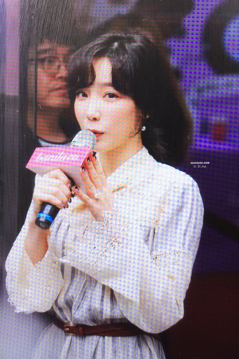 [PIC][25-03-2017]TaeYeon tham dự buổi Fansign cho dòng mỹ phẩm "Banila Co." vào chiều nay C7vdimYVMAUN0ZL