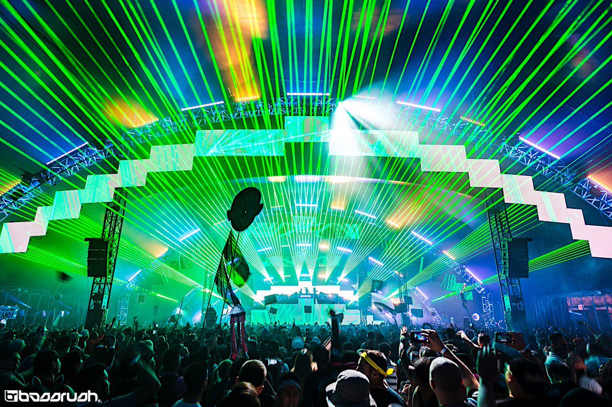 bassrush's tweet image. ￼Absolute madness at the #OuterRealm 😈 @BeyondWland