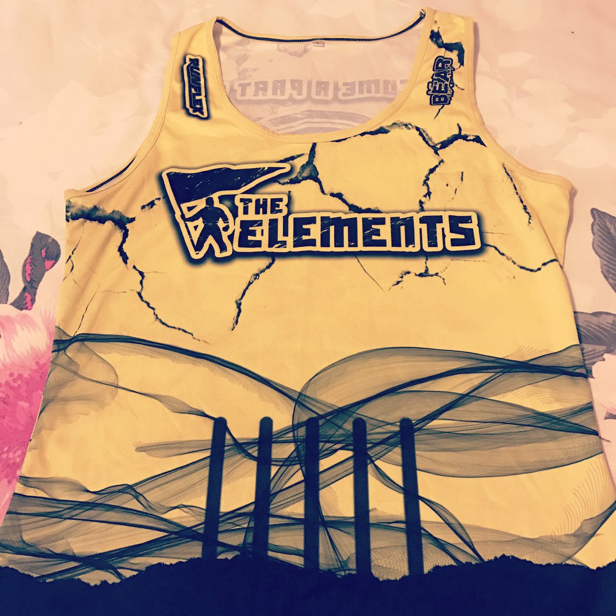 BearCupcakes's tweet photo. It's race day!! @reaperevents @theelementsocr #raceday #theelementsocr #ocr #obstacles #bear #runflex @runflex #personalised #vest https://t.co/3kVgd5pXMh