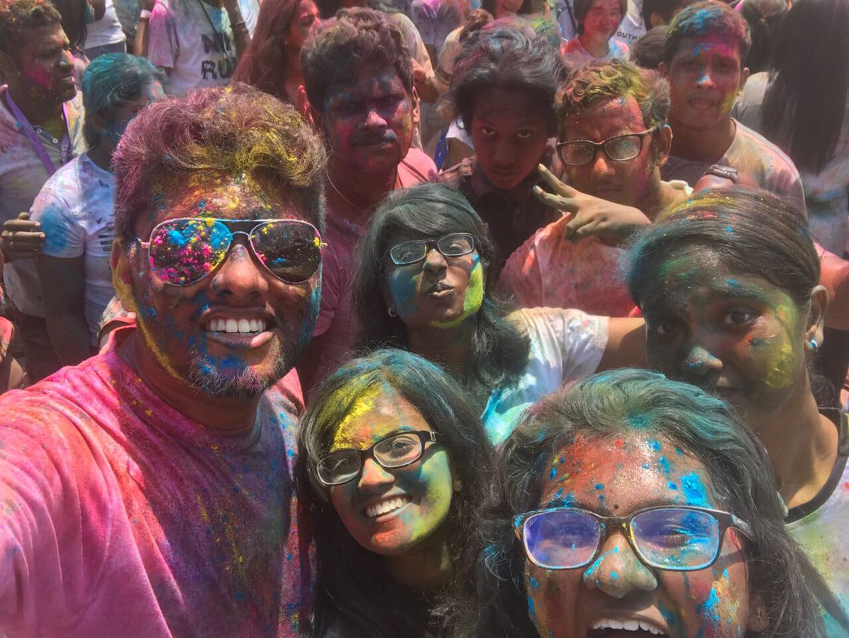 rajrvin's tweet photo. Holi aftermath https://t.co/X4LVTgDIX9