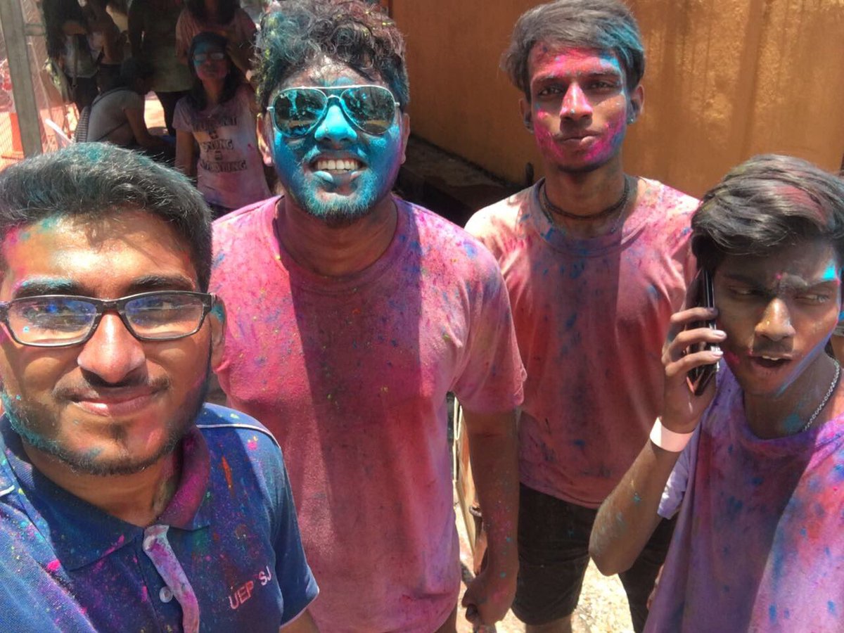 rajrvin's tweet photo. Holi aftermath https://t.co/X4LVTgDIX9