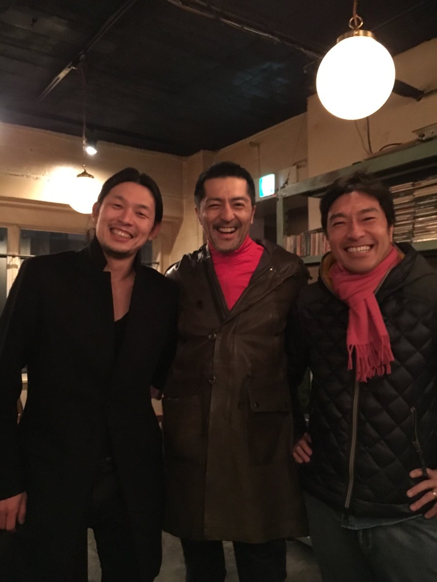 a_yanaka's tweet photo. 約束もせずに会ってしまった三あつし。ドラゴンアッシュAtsushi、谷中、トータス。 https://t.co/CHSOTvLauD