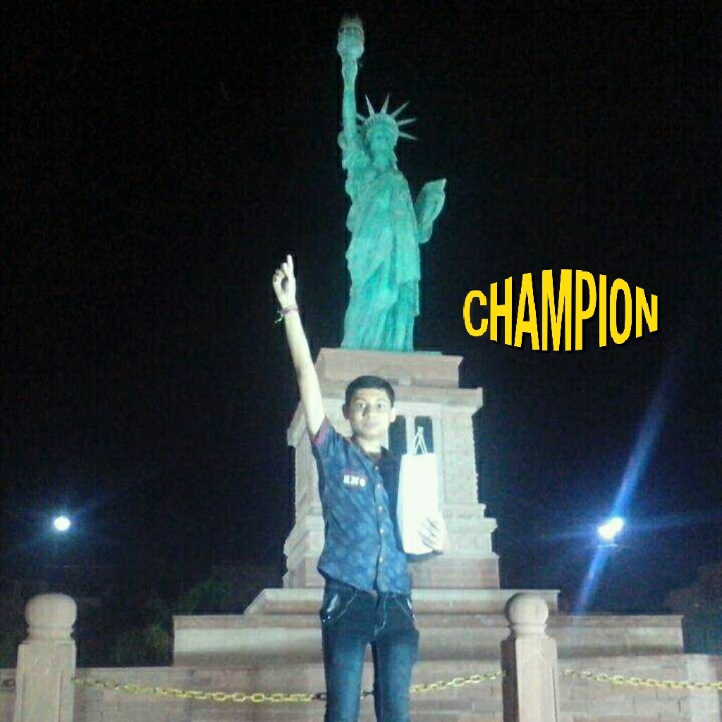 hariom_me's tweet photo. #NewProfilePic https://t.co/zgVr8Ez36Z