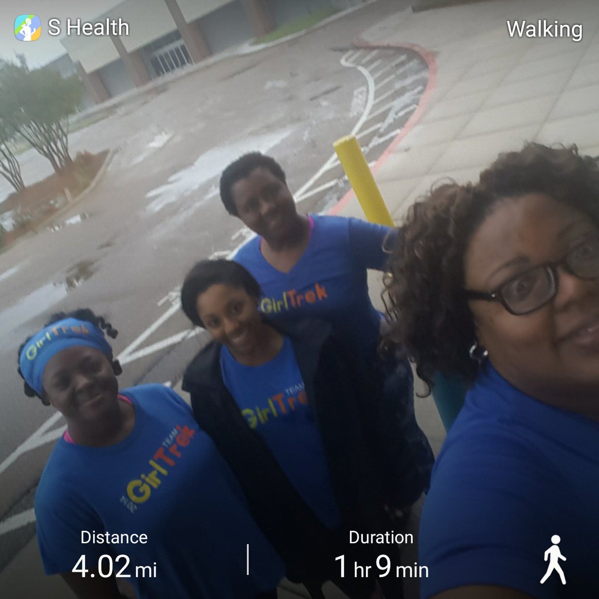 Olliegall's tweet photo. @GirlTrek 4miles #SuperHeroSaturday #WeAreHarriet #FreedomFormation
Rain, Sleet, Sunshine or Snow #4Dark30 WILL GO! #BetterHealth2017 https://t.co/JJwPfvjBZy