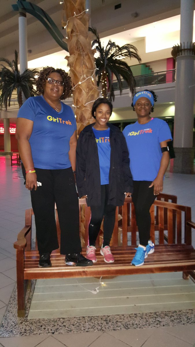 Olliegall's tweet photo. @GirlTrek 4miles #SuperHeroSaturday #WeAreHarriet #FreedomFormation
Rain, Sleet, Sunshine or Snow #4Dark30 WILL GO! #BetterHealth2017 https://t.co/JJwPfvjBZy