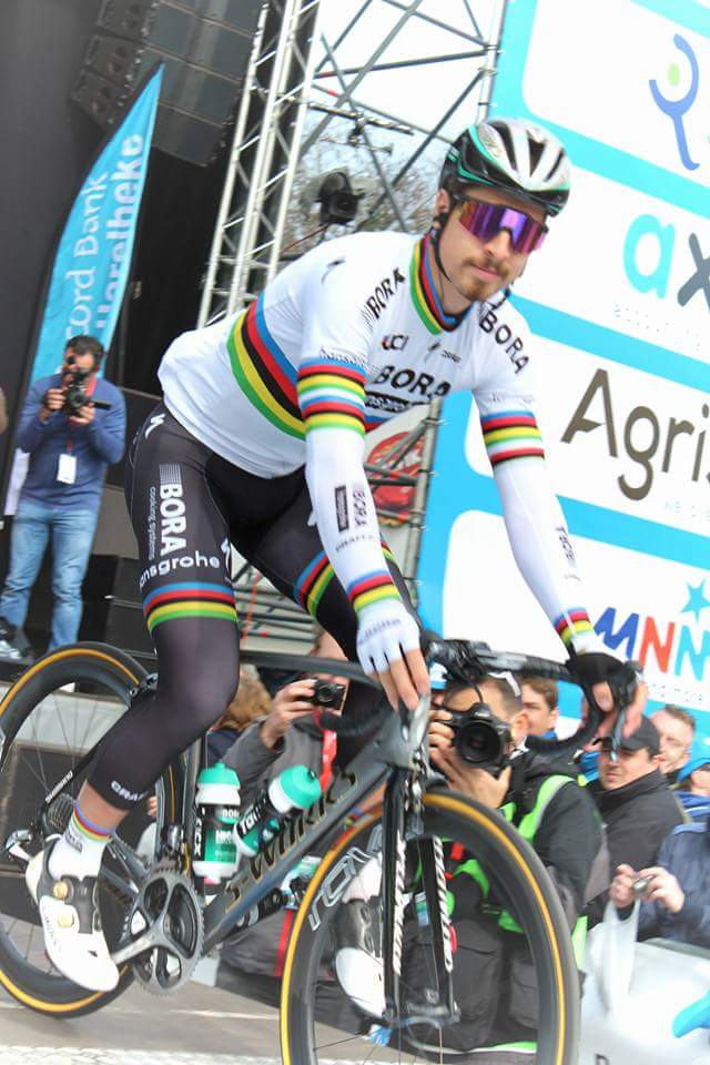 karine_oiseau's tweet photo. @petosagan Just Happy. ..think. ..you're looking me??No? 😂 https://t.co/njvmlHQt1t