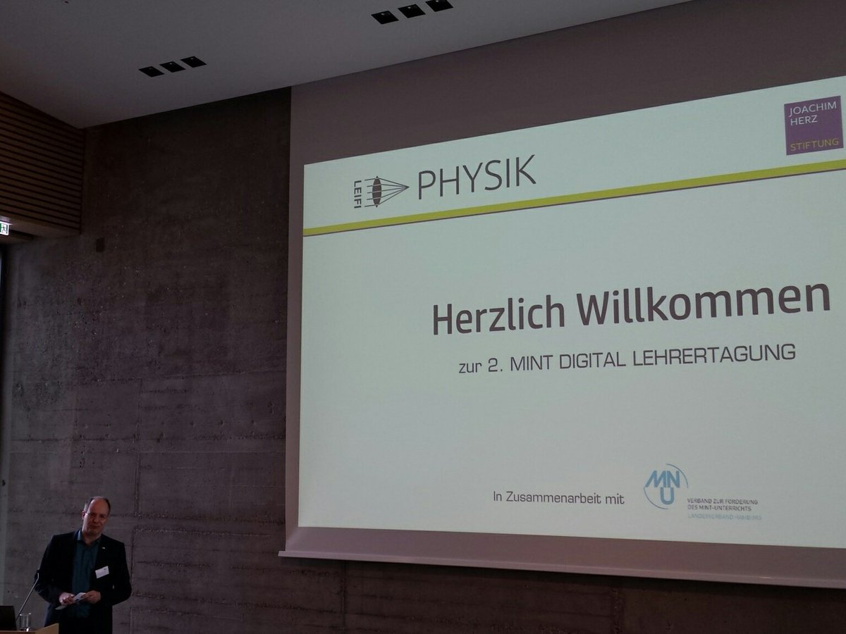 KueckDi's tweet image. Sammlung digitaler Materialien unter Mint-Digital.de heute live auf der Lehrertagung #digiHH