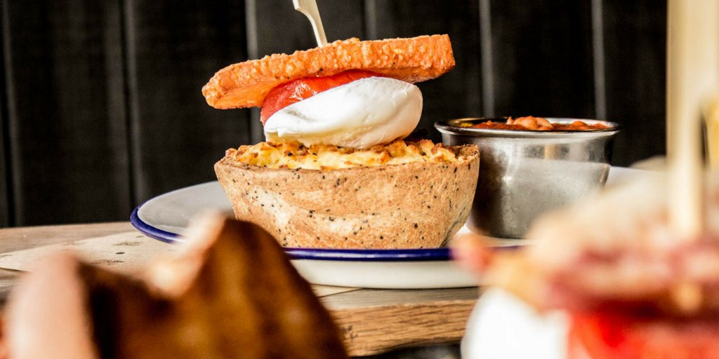 pieminister's tweet photo. Brunch o'clock! Blow away those cobwebs #Brunching #Hangovercure #brunch #brunchpie #worthgettingupfor https://t.co/ymI0oUSDp6