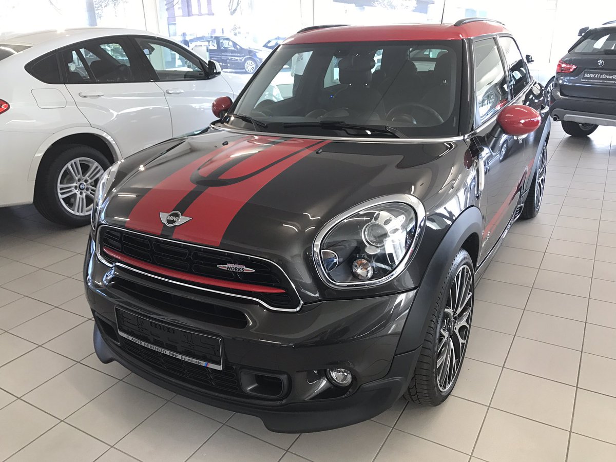 autokuilenburg's tweet photo. En anders halen we je droomauto toch gewoon in Duitsland ... #johncooperworks #noproblem https://t.co/LB8AIhjuMQ