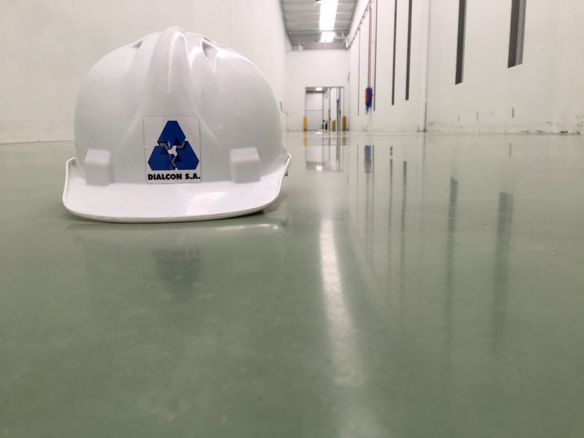 DialconS's tweet photo. Sistema de pavimento MAPECRETE SYSTEM hormigon de retracción compensada sin juntas con tratamiento superficial LI HARDENER, Gourmet Carzola. https://t.co/p6lTQiicgH