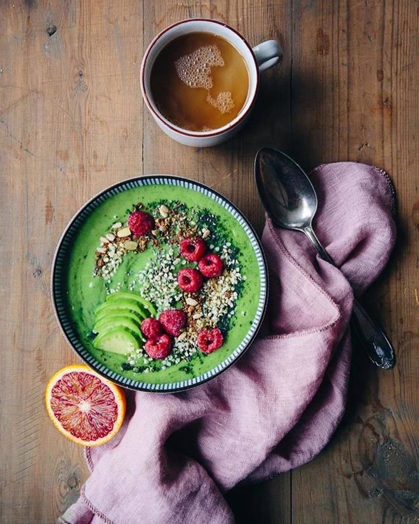 Gastrofy's tweet photo. ⠀
Lördag = lyxfrukost! Gärna denna gröna frukostskål av @cashewkitchen ✨  Följ Agnes för s… https://t.co/ASkzeYuwWt https://t.co/Q9nVr8MMCb