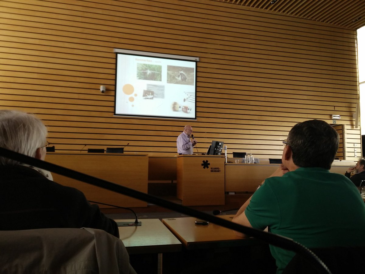 Boswachter_Marc's tweet photo. 't Belooft een interessante studiedag van @MijnNatuurpunt #zoogdierenwerkgroep @natuurstudie te worden met exursie in namiddag. https://t.co/LzPlNxdauN
