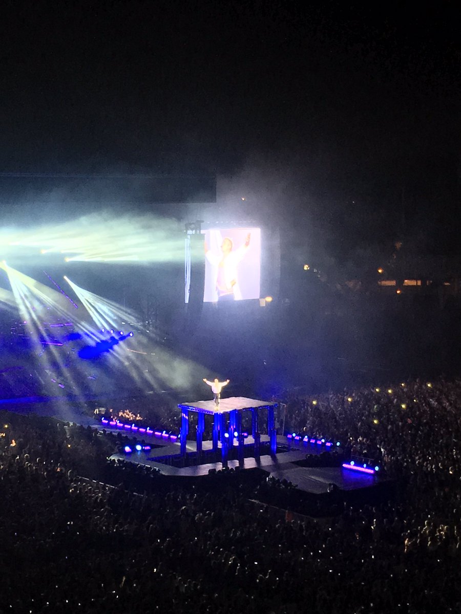 nikita 🌻 tweet media