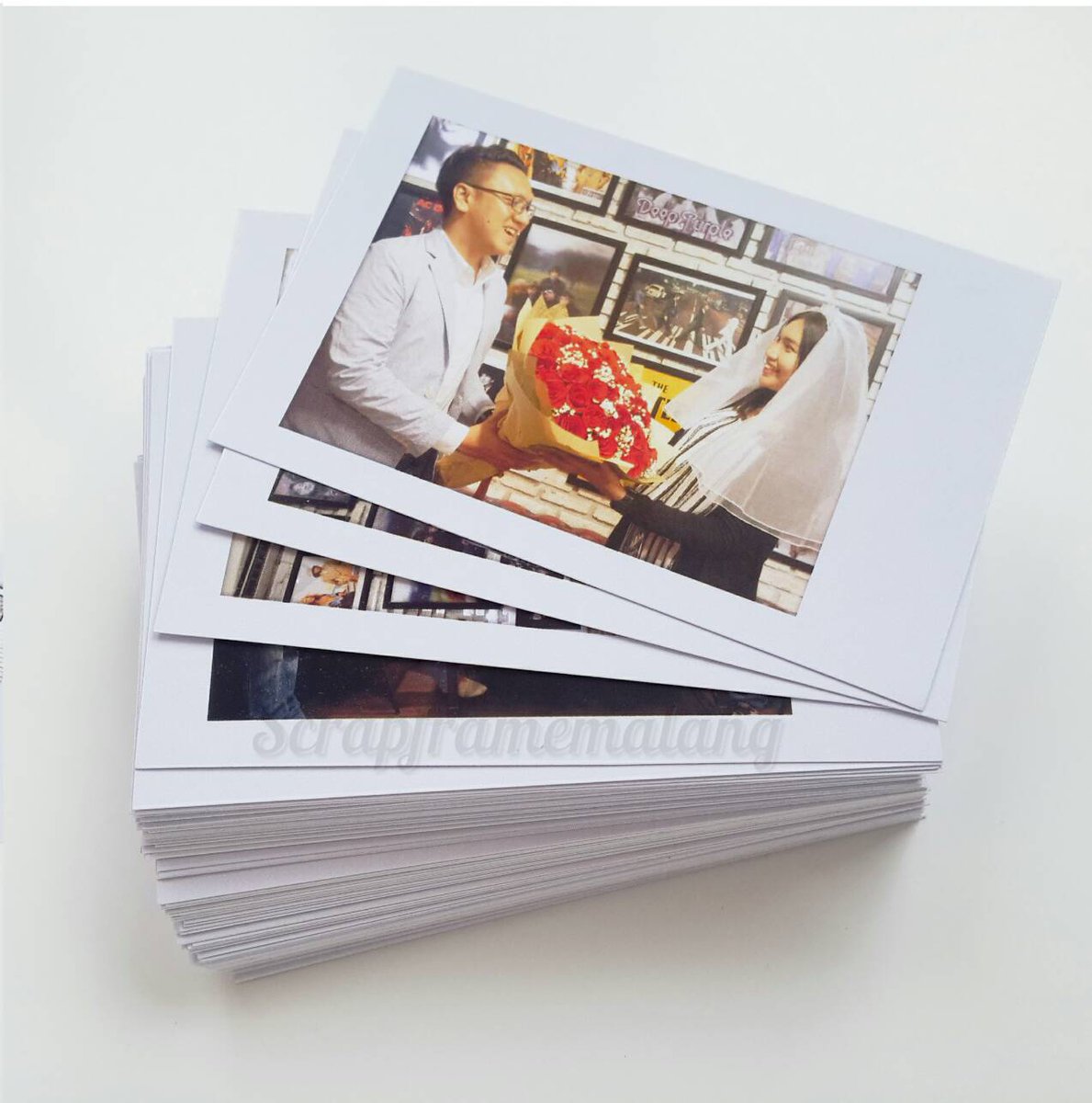 scrapframeMLG's tweet image. Cetak foto kamu ala polaroid 😄😄
#scrapframe #malang #scrapframemalang #polaroid #cetakfoto #cetakfotomurah