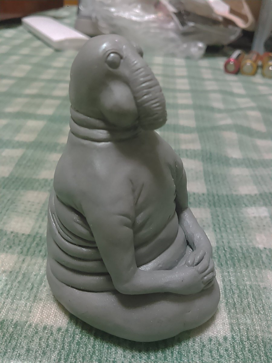 Gep工房 Auf Twitter ウクライナの Pochekun 待っている者 完成しました 後ろはチョイチョイ独自解釈で 待っている者 Pochekun