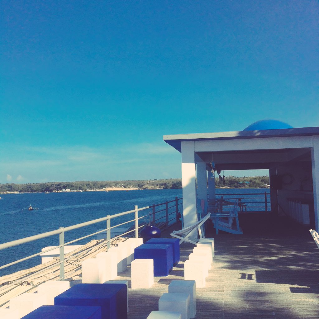 ItsLanceslide's tweet image. Sundowners 🌞 #LittleSantorini