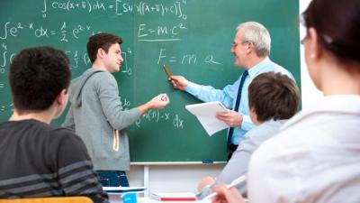 klinewscom's tweet photo. Solo seis autonomías convocarán plazas para profesores https://t.co/5Z6VMKjHkd #Alonso #klinewscom https://t.co/HVbuShPomZ