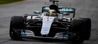 klinewscom's tweet photo. GP de Australia: Hamilton logra la primera pole de la temporada https://t.co/iUL7R89Hce #CarlosSainz #klinewscom https://t.co/HZ7fVHV1A1