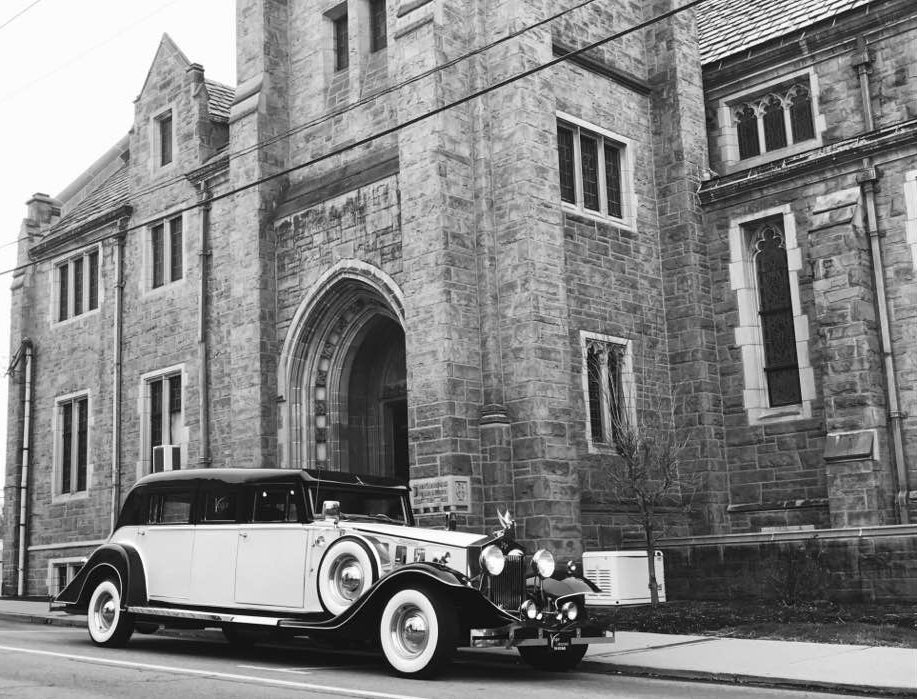Alpacakeyfarm's tweet photo. #VintageLimousine #vintagewedding  #Prinzing #voguelimousines #limousines #limo #lovestartshere 724-523-0545 https://t.co/k3qLAwOPRg https://t.co/Tgau1LjRui