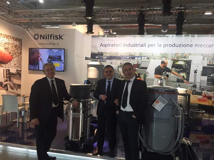 CFMRalph's tweet photo. #Nilfisk Italian sales team on #MECSPE the reference exhibition for the manufacturing industry. # vacuum solutions #industrialvacuums https://t.co/Ea5JVvw548