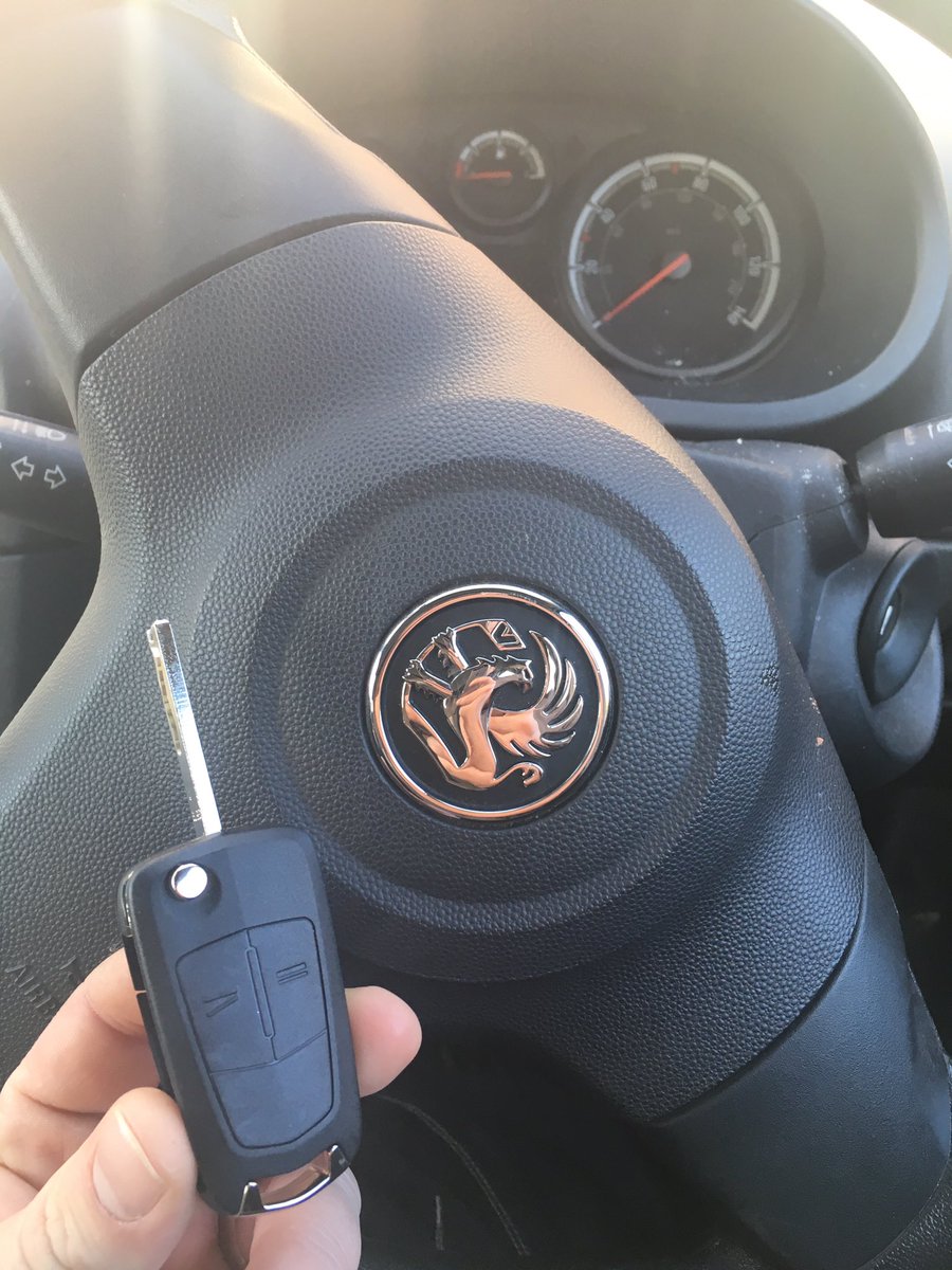 IndyLocks's tweet image. Lost keys Corsa D. New remote flip key supplied, cut &amp;amp; programmed. Customer mobile within an hour of calling #swanseacarlocksmith #indylocks