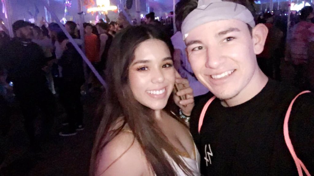 zacharytarzan's tweet photo. @brendaboxes Lol, I still can't believe I saw you at Beyond today 🔥👌🏽 #FirstTimeRaver https://t.co/13W8LKPWKV