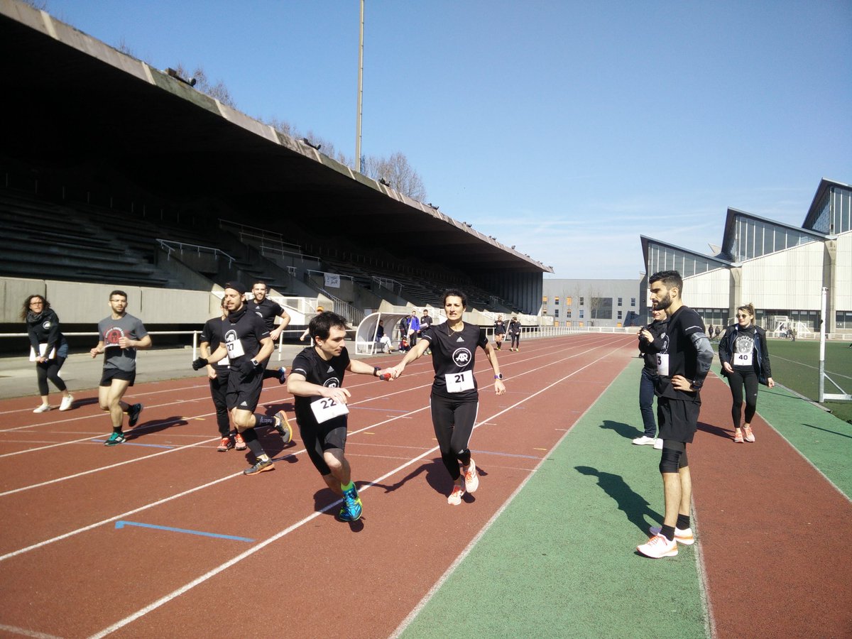 AR_Republique's tweet photo. On est en avance ! #whyIRunRepublique #sub2 https://t.co/E8KNvWb2pU