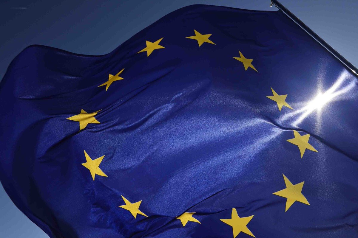 DPCIreland's tweet photo. The #EU gave us the right to #dataprotection, a fundamental pillar of being European. Together, let's protect that right #EU60 #EUdataP https://t.co/M8cIyNf91I