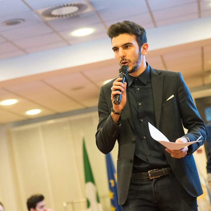 EdoMulfari's tweet photo. Diffondere cultura #digitale per rilanciare le #imprese locali, dando voce a chi ci ha creduto. Il Tour continua... 
@Brianza_Restart https://t.co/mkzmBa1TKD