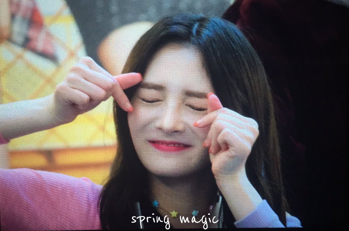 __SPRINGMAGIC's tweet photo. 170325 팬 사인회

#프리스틴 #결경 #PRISTIN #HI_PRISTIN #WEEWOO https://t.co/bnuued0OLN