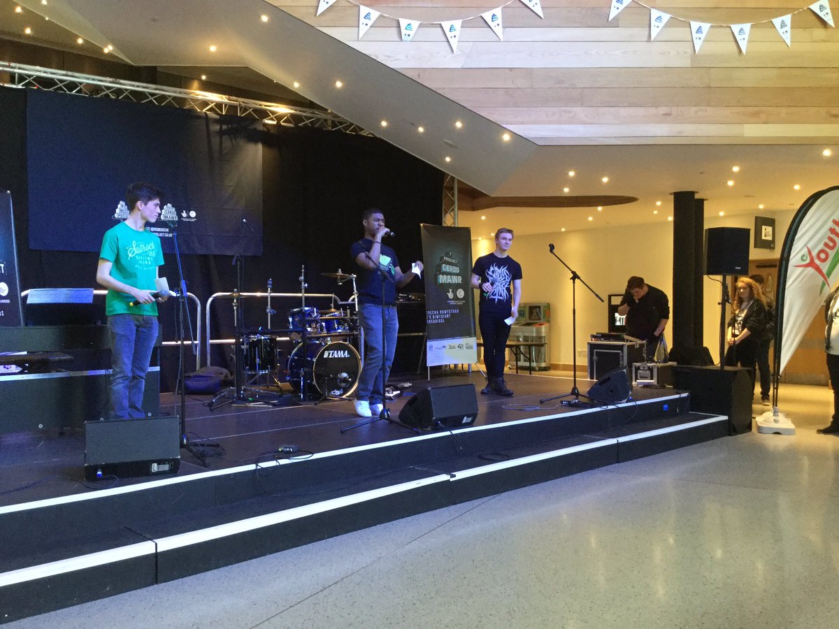 youthcymru's tweet photo. @iitsfusion and @bigmusicUK Champions kicking off #BigMusicLive @theCentre https://t.co/jsvOOmGJU3