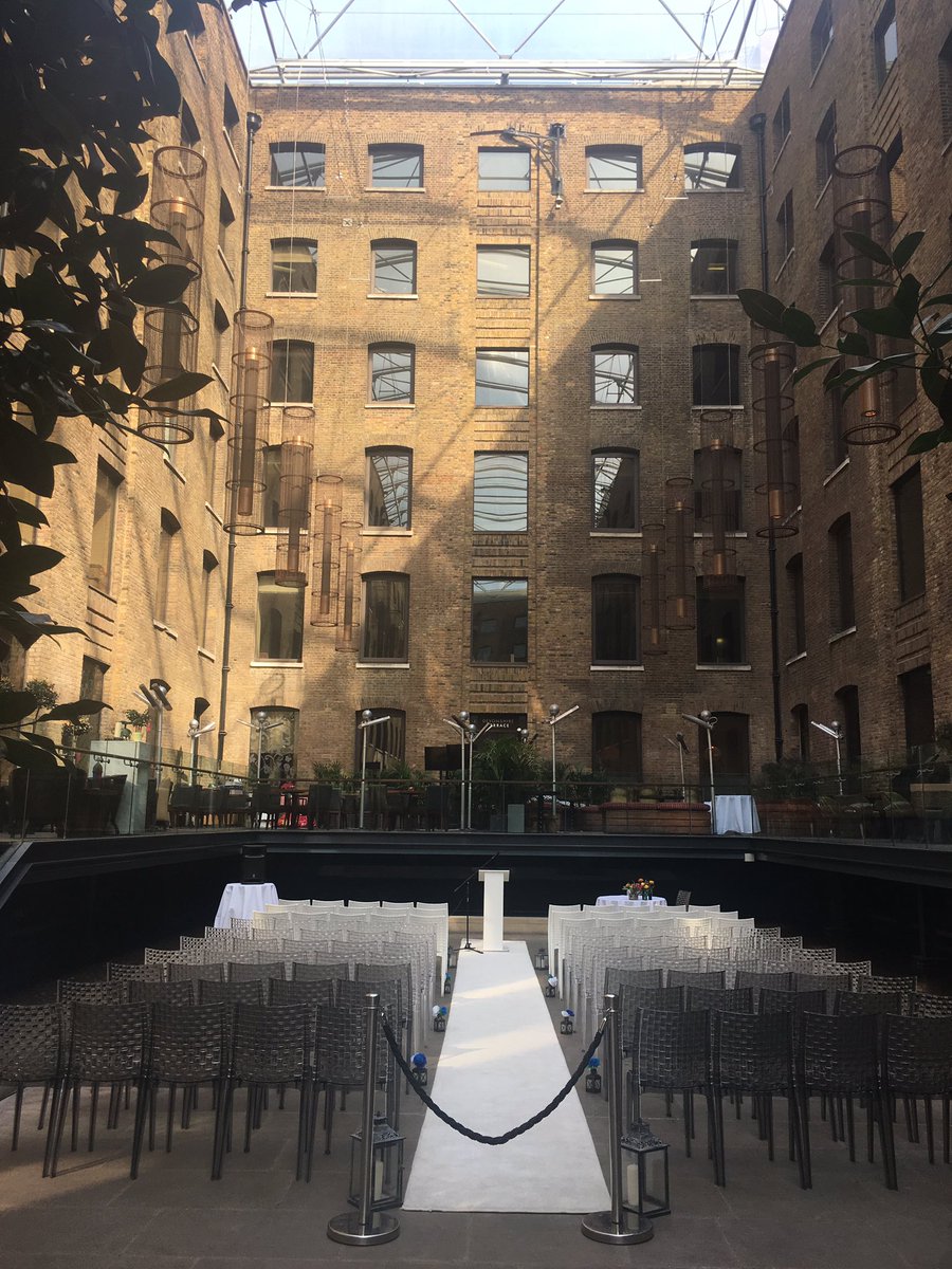 Stunning venue for today's wedding performance! #devonshireterrace #shoreditch #wedding <a href="/flobishop/">Flo Schroeder</a> @tanyacracknell <a href="/JayJenksMusic/">Jay Jenkinson</a>