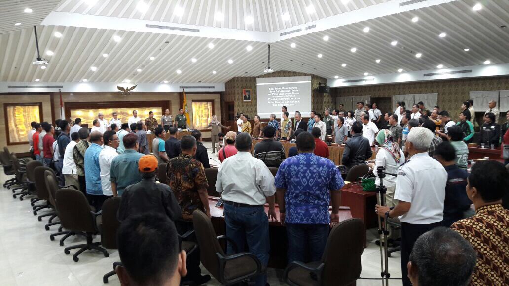 kemenhub151's tweet photo. 8. Peraturan Menteri Perhubungan ini juga akan melindungi seluruh pihak, baik pengemudi maupun kepentingan masyarakat luas #PahamiRevisiPM32 https://t.co/RGsFinCgT2