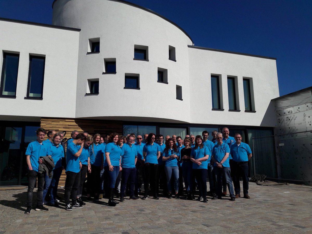 Welkom in zonnig Castricum aan de wereldkampioenen van fanfare St. Caecilia <a href="/FanfarePuth/">Fanfare Puth</a> ! Hele toffe uitwisseling met <a href="/MVEmergo/">MV Emergo Castricum</a>