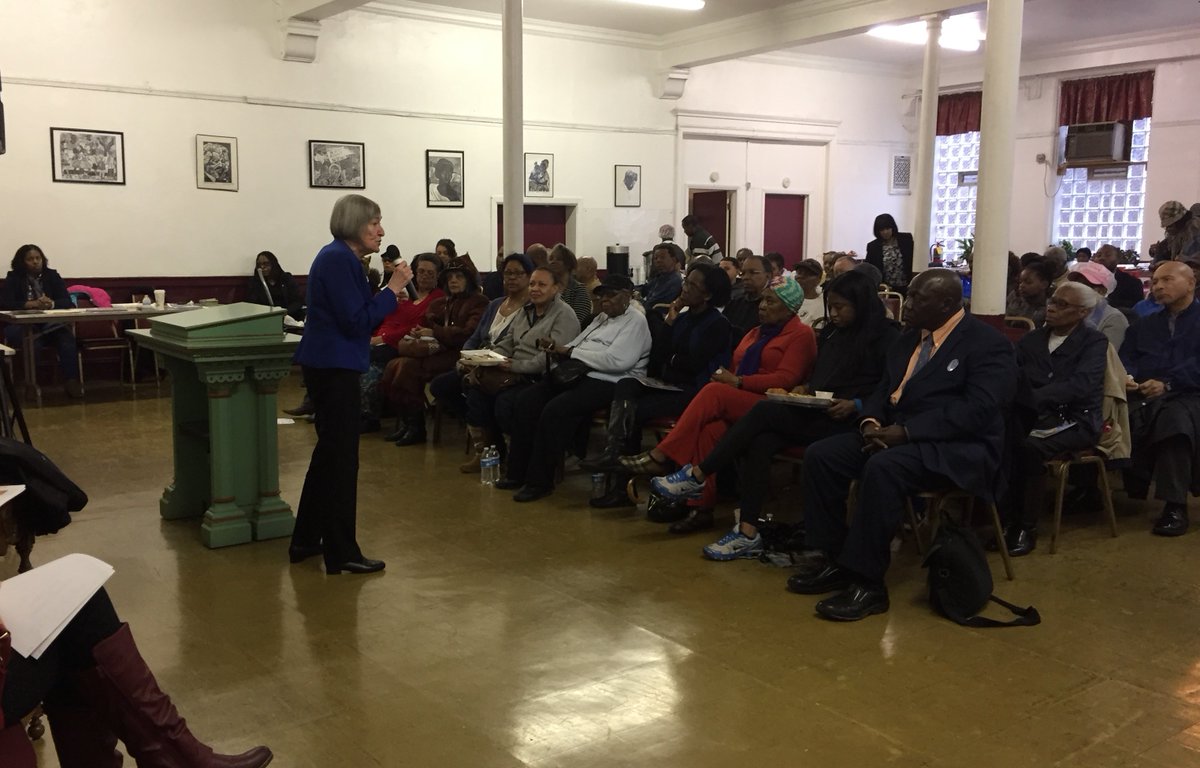 Wonderful to see <a href="/ToniPreckwinkle/">Toni Preckwinkle</a> at today's 4th Ward Meeting