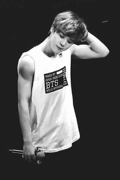 Kiki9612's tweet photo. #weloveyoujimin https://t.co/GttS2jf19c