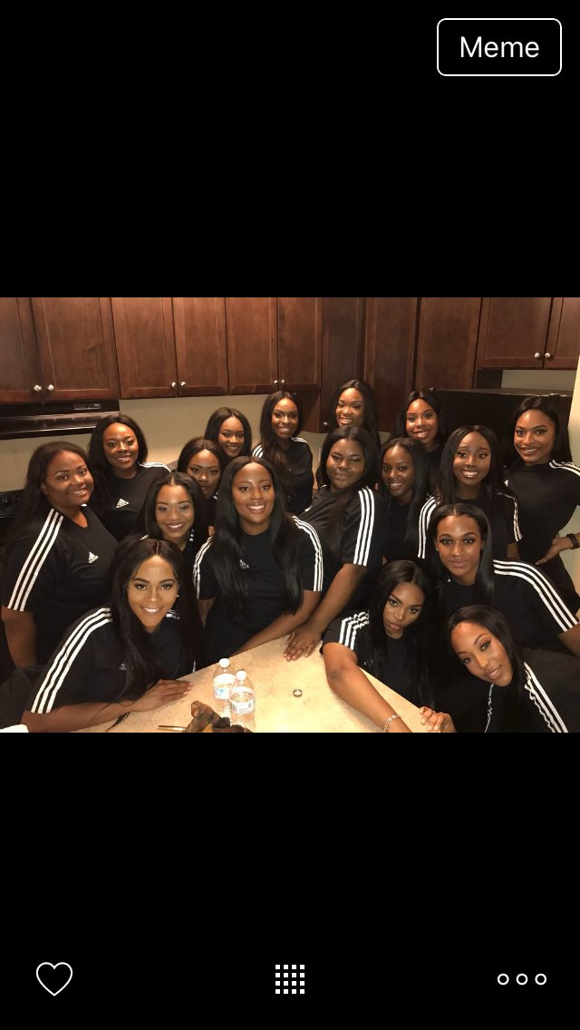 MoSaidWHAT's tweet photo. Delta Woman coming thru! https://t.co/4dah40uT53