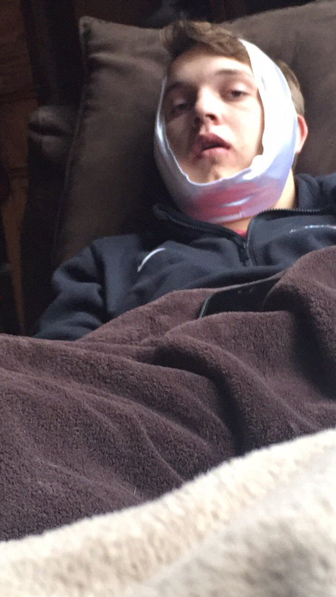 Emma_Scharnell's tweet photo. happy bday dylpickle🌮🌮💓💓 https://t.co/m4VdDc5XGD