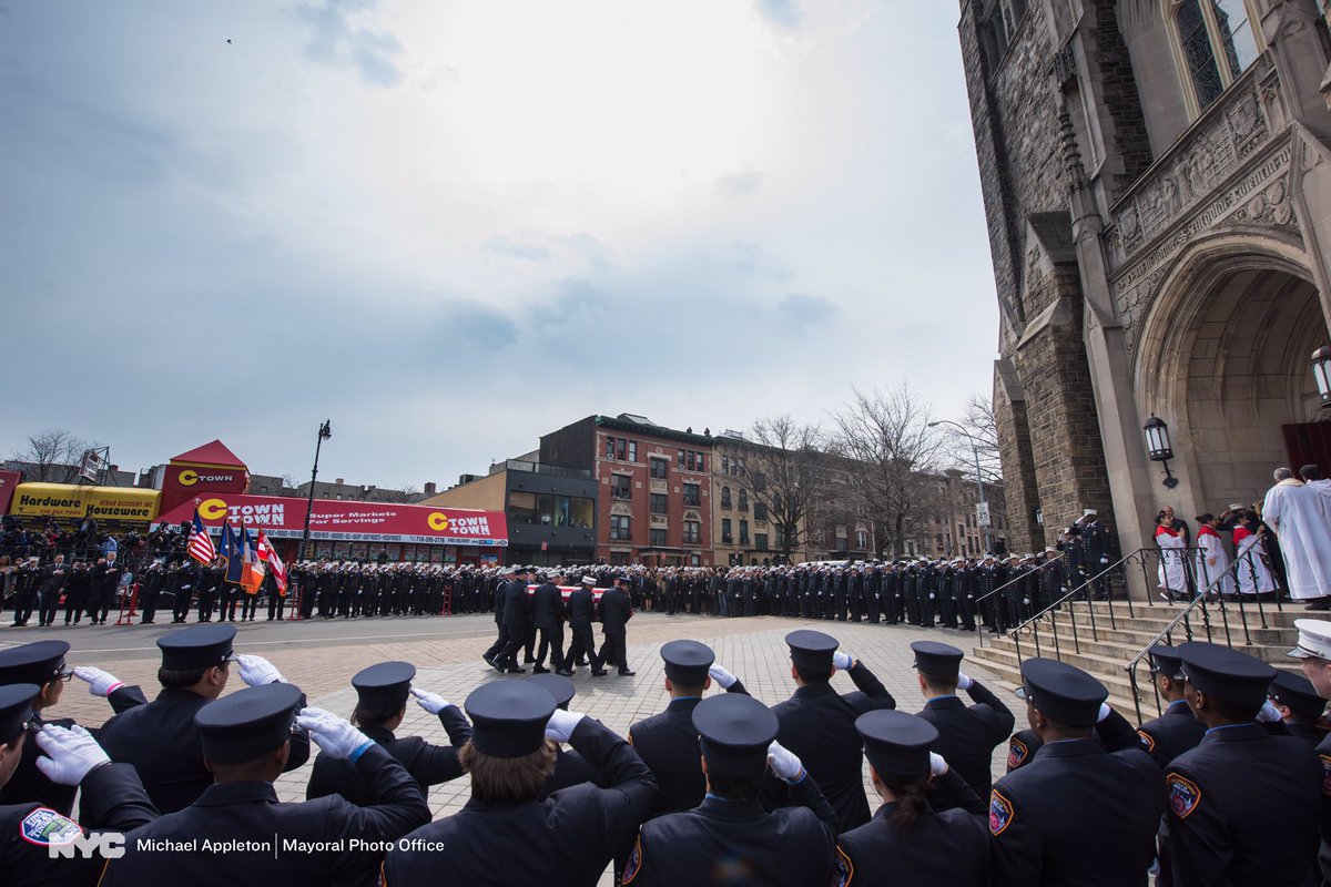 NYCFirstLady109's tweet photo. What Yadira Arroyo leaves behind is woven into the lives of others. May her spirit live on in all of us who seek to serve this city. https://t.co/2nkQcsIyYG