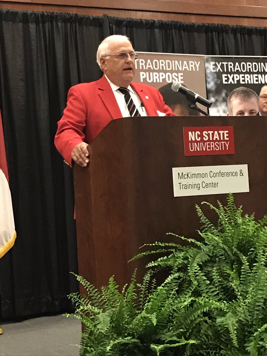 ncLEAFchief's tweet photo. Visionary @NCgoldenLEAF Board Member & '65 @NCStateCALS alum Lawrence Davenport urges all to be extraordinary #pactolus https://t.co/gnX3m4WIP2