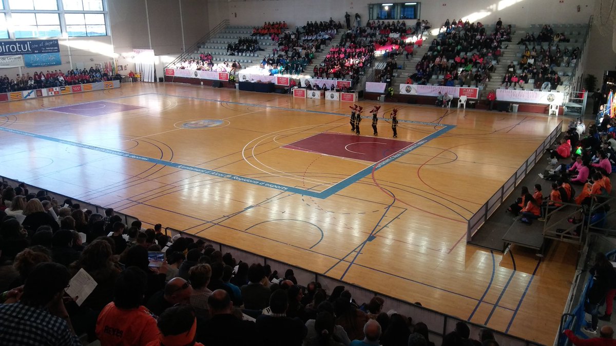 Campeonato de España de Patinaje Artístico en #Alcoy. Colaborando en comunicaciones. Apoyando el deporte.