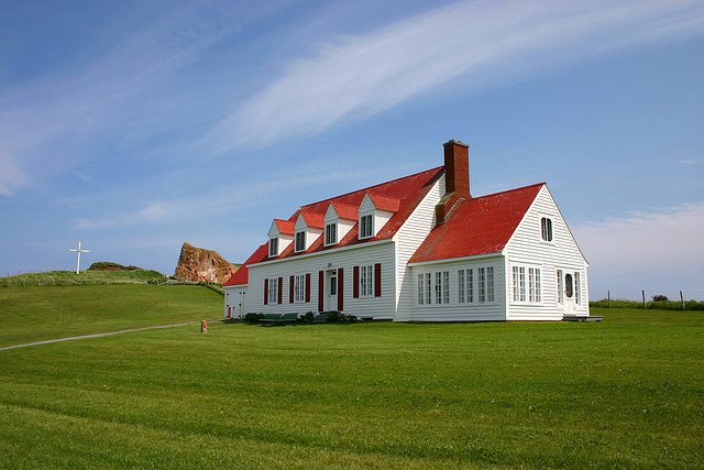 Would you want to live here? #acres #house