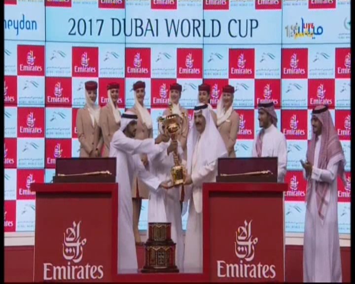 mohamedelgazar4's tweet photo. مراسم تتويج #آروجيت بلقب #كأس_دبي_العالمي ...
مبروك ل #السعودية 🇸🇦
#DWC17
#DRWorldCup🐎🏆 https://t.co/A9DCIMtVKQ