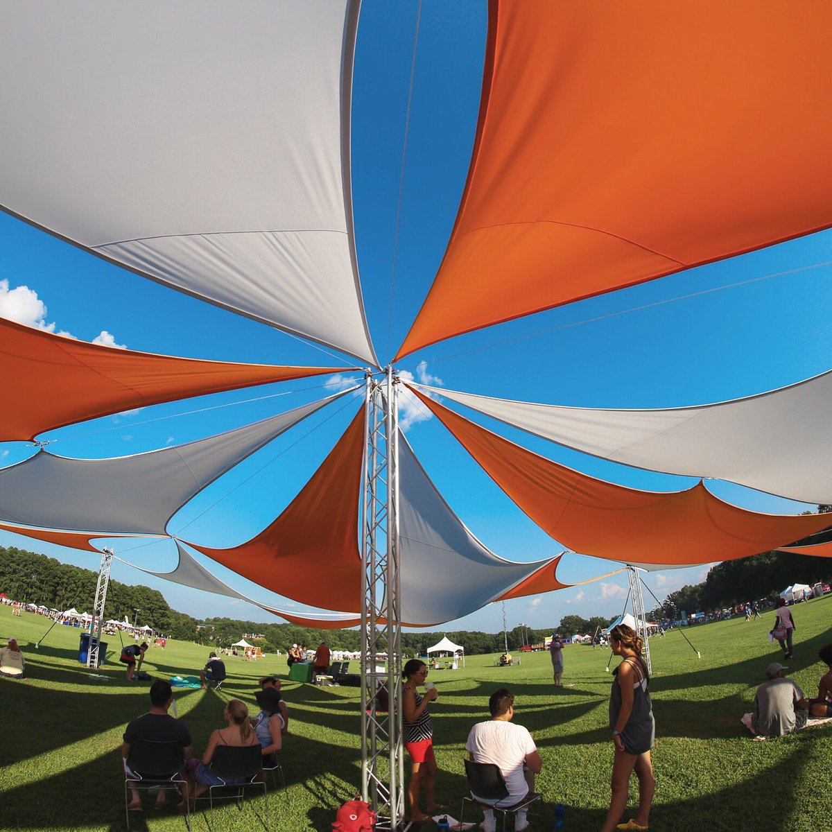 DestinationDix's tweet image. Catching some shade at #DestinationDix